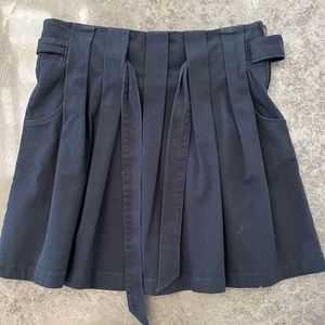 BCBGeneration black stretch cotton pleated skirt, sz 4.